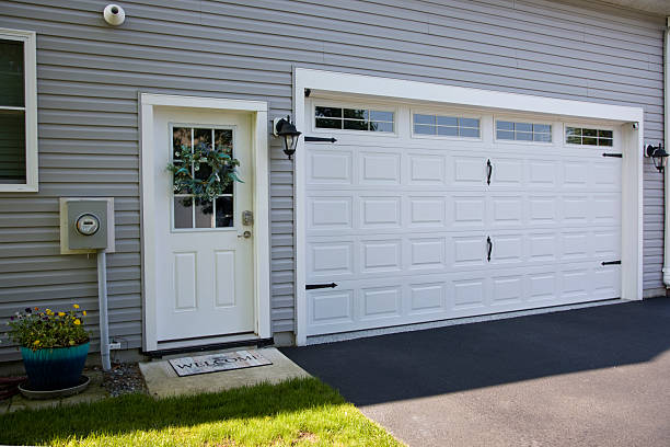 24/7 Emergency Garage Door Panel Replacement experts in Perry County County, AR